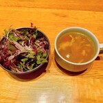 明和ナンカレーハウス - サラダとスープ