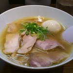 町田汁場 しおらーめん進化 - 鶏チャーシュー