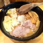 ラーメン専門店　にしかわ - ラーメン 730円