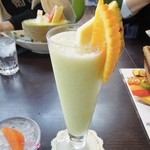 フルーツファーム果楽土 shop&cafe - メロンジュース