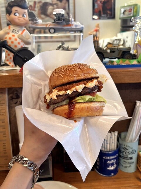 バーガーショップ フランキーベース （BURGER SHOP FRANKIE BASE）のご