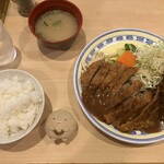 洋食屋 双平 - ビフカツとエビフライ定食。