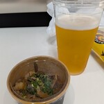 玄風館 - 料理写真:【もつ煮とビールのセット】1,600円