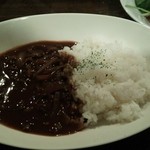 MIJ - ハヤシライスとミニサラダが通常800円ですが、ランチパスポートで500円です。
      