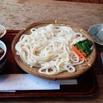 丸平 - まるとくうどん 600円