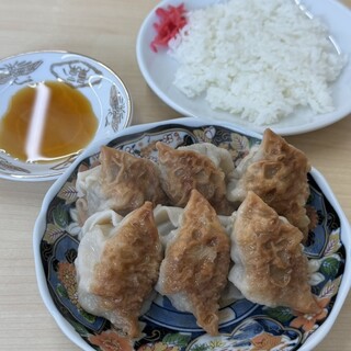 中央亭_0