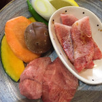 お肉なじかん - 宮崎牛カルビ&厚切り上タン塩ランチ 2400円