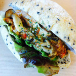 ミックスプラスベーカリー - 豚バラときのこのラグー ¥340