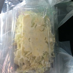 日の出製麺所 - テイクアウトのそば焼きです
      