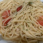トラットリア ラ・ベルデ 西新宿店 - フレッシュトマトとアンチョビ