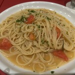 トラットリア ラ・ベルデ 西新宿店 - フレッシュトマトとアンチョビ