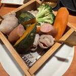 カストリ酒場セ井ロ - 看板の蒸し物８種盛り