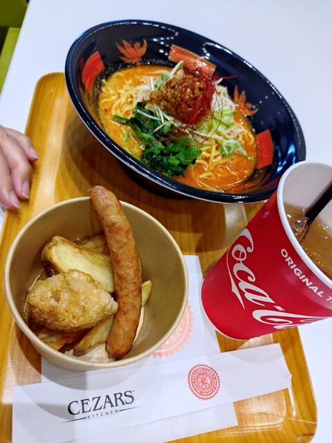 アイチスカイエキスポ フードコート （Aichi Sky Expo Food Court