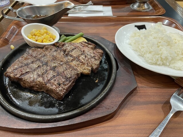 [パープル/XSサイズ/バック（背面）]Tシャツ 半袖　ステーキ　お肉　レストラン　ジューシー　萌　萌え　美少女　かわいい　アニメ　キャラ　豊富なカラー　厚手　綿100％ 小鳥遊六花Tシャツ [中二病でも恋がしたい！] | 二次元キャラクター公式グッズ製作販売の二次元コスパ｜NijigenCOSPA |  COSPA,inc.