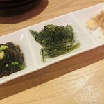 沖縄料理 あぐー豚 しゃぶしゃぶ AGU- - もずく、海ぶどう、島らっきょう三兄弟