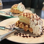 珈琲屋らんぷ 四日市店 - チョコレートワッフル