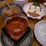 Shouya - 出羽鶴純米酒と味噌漬けチーズ豆腐の酒盗ぞえ。