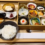 亀の井ホテル - 料理写真: