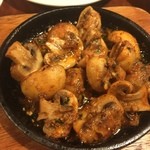 バリーズ - マッシュルームのガーリックソテー 