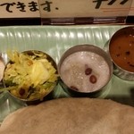 ケララの風II - ミールス4：ナスのカーラン、キャベツのトーレン、冬瓜のココナッツミルク煮