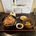 お食事処 八角 - 