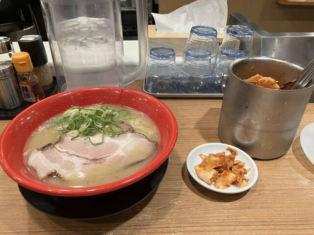 ラーメンたろう 三宮本店 - 三宮（神戸市営）/ラーメン | 食べログ