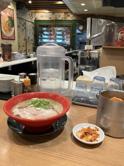 ラーメンたろう 三宮本店 - 三宮（神戸市営）/ラーメン | 食べログ
