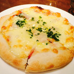 Shimpatico - ベーコンとピクルスのピザ