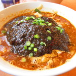 金と黒 - 激辛黒ラーメン