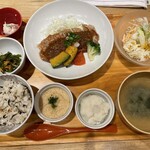おぼんdeごはん - 料理写真:[定]麦富士豚野菜ソースに追いとろろと追い大根おろし→カンペキチョイス！