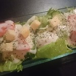 俺流居酒屋　絆 - 絆特製新鮮サラダ\500(日替わり…今日はシーザーサラダ)