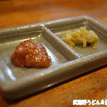 鳥椿 - 辛味噌と柚子胡椒