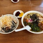 来々軒 - 醤油ラーメンと半チャーシュー丼セット　1000円税込