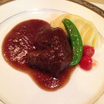 ビストロ・ル・ネコクマヤ - 和牛頬肉の赤ワイン煮込み（＾∇＾）