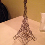 ビストロ・ル・ネコクマヤ - エッフェル塔の置き物^ ^