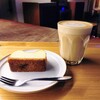 BERTH COFFEE - 『カフェラテ ホット レギュラーサイズ（700円税込）』『ベイクドチーズケーキ（530円税込）』