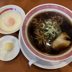 幸楽苑 - 料理写真:郡山ブラック素らーめんと餃子で500円