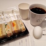 ヴィ・ド・フランス - 料理写真:ハムたまご&ポテトサラダサンドセット:670円
