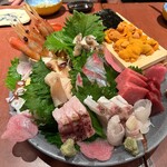 柳井 - （北海道 生うに、北海道 真つぶ貝、北海道 ボタン海老、明石直送 明石たこ、徳島 活白ミル貝、北海道 メヌケ、愛媛 真鯛、愛媛 活ヒラメ、宮城 天然本まぐろ〈トロ・赤身〉、鹿児島 活シマアジ）