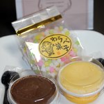 フランソワ 一閑 - 料理写真:チョコ、チーズのカップケーキ？、金平糖