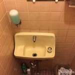 洋食の朝日 - 2015.3.26(木)14時55分 初訪問ビフカツは売切れ、ポークチョップ1280円