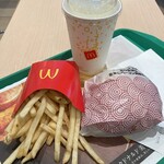 マクドナルド - ドリンク写真:炙り醤油風玉子ベーコン肉厚ビーフ