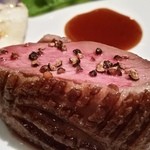 OTTO SETTE - 鴨肉のロースト アップ。