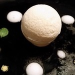 OTTO SETTE - 甘夏のデザート。まるでMicro Cosmos…。