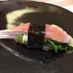 寿しの吉乃 - 〆鯖の握り