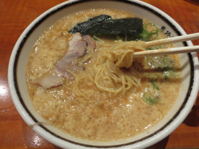 『秘密のケンミンショーで全国的に有名になった「卵とじラーメン」』by almi2356 萬珍軒 （マンチンケン