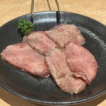 焼肉問屋 牛蔵 - 上たん塩