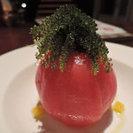 海辺のダイニング KISAMA - 丸ごとトマトのピクルス海ぶどうのせ　ズームアップ