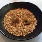 Steirereck - Sesame with pickled mushrooms,plum & dill