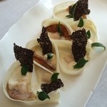 Steirereck - SALSIFY：Salsify with Nashi Pear, Goat’s Milk and Chia